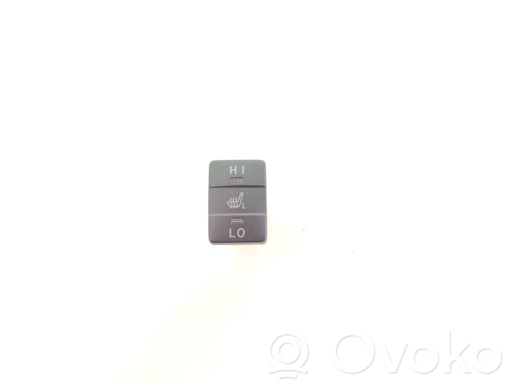 Toyota RAV 4 (XA40) Seat heating switch 