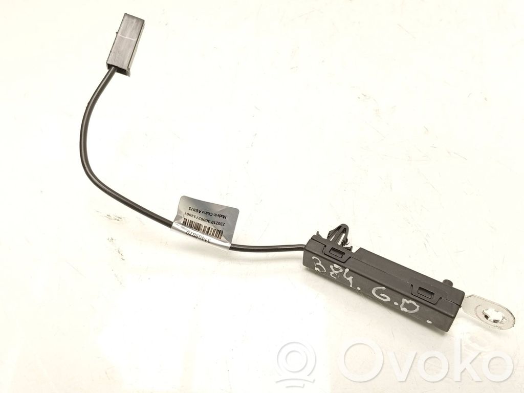 Polestar 2 Aerial antenna amplifier 