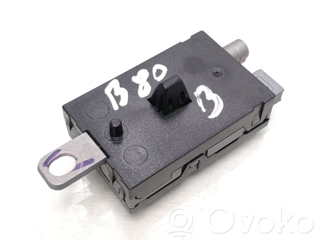 Volvo V60 Aerial antenna amplifier 