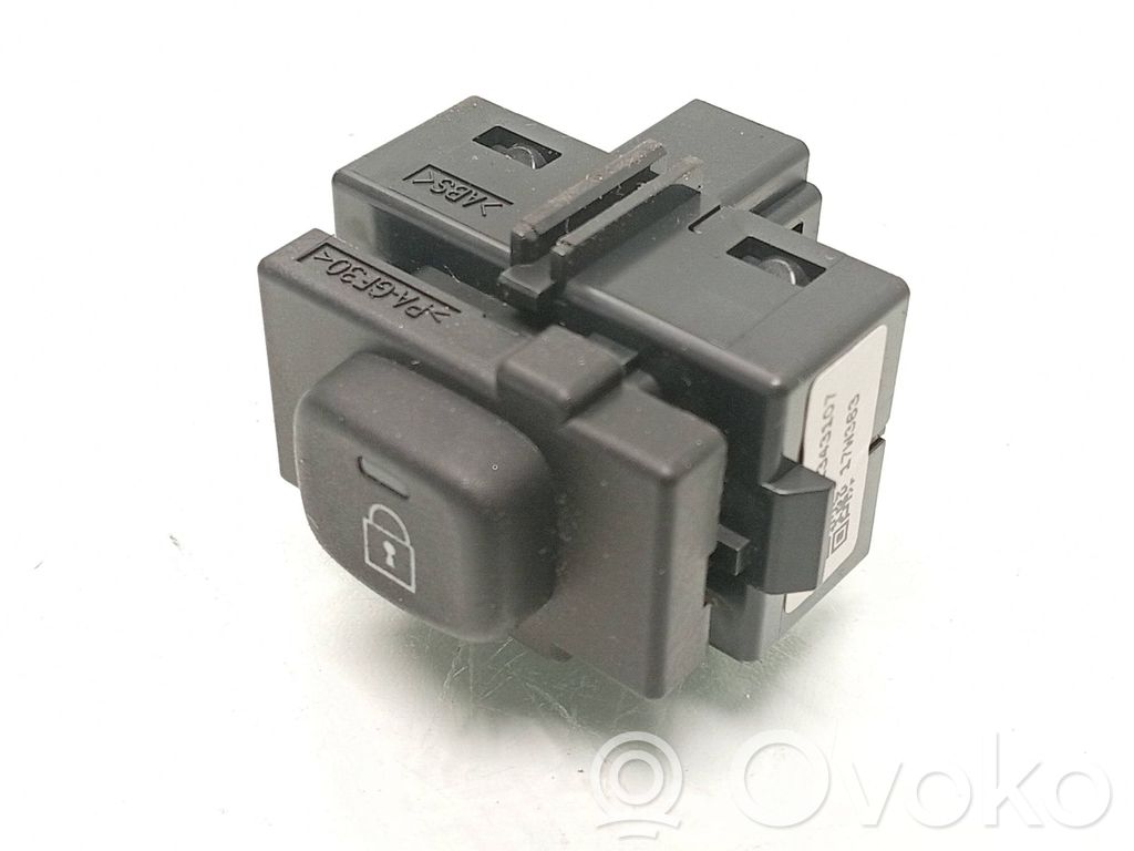 Volvo V60 Central locking switch button 