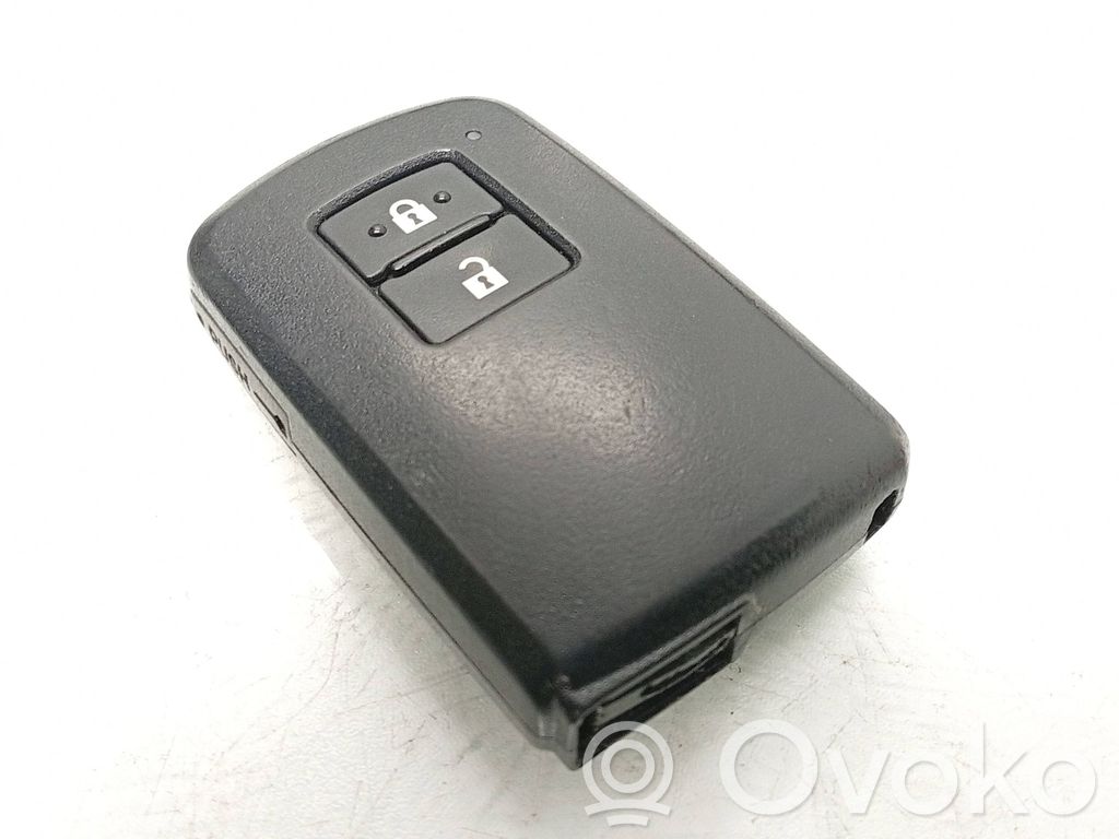 Toyota Auris E180 Virta-avain/kortti 