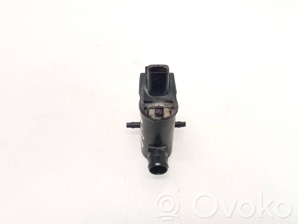Hyundai i40 Windscreen/windshield washer pump 