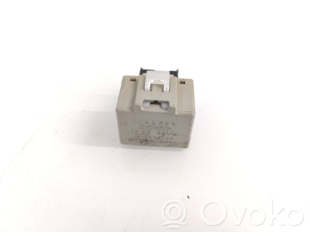 Subaru Outback Hazard warning light relay 
