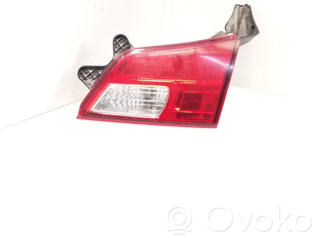 Subaru Outback Tailgate rear/tail lights 