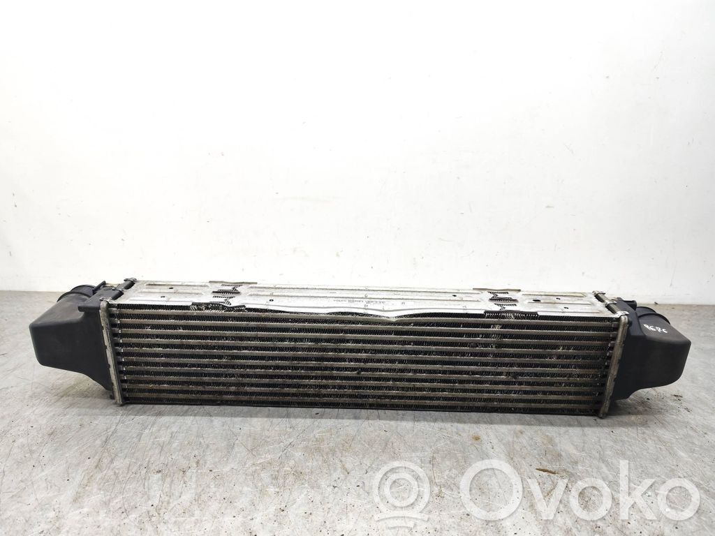 Volvo V70 Interkūlerio radiatorius 