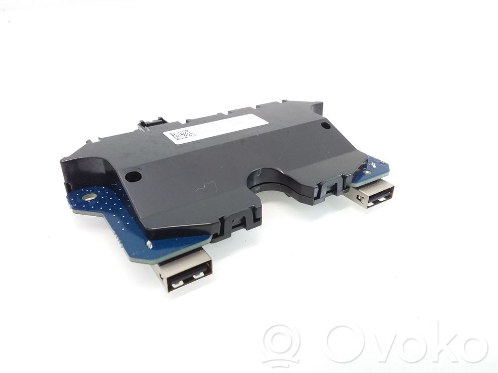 Tesla Model 3 USB socket connector 
