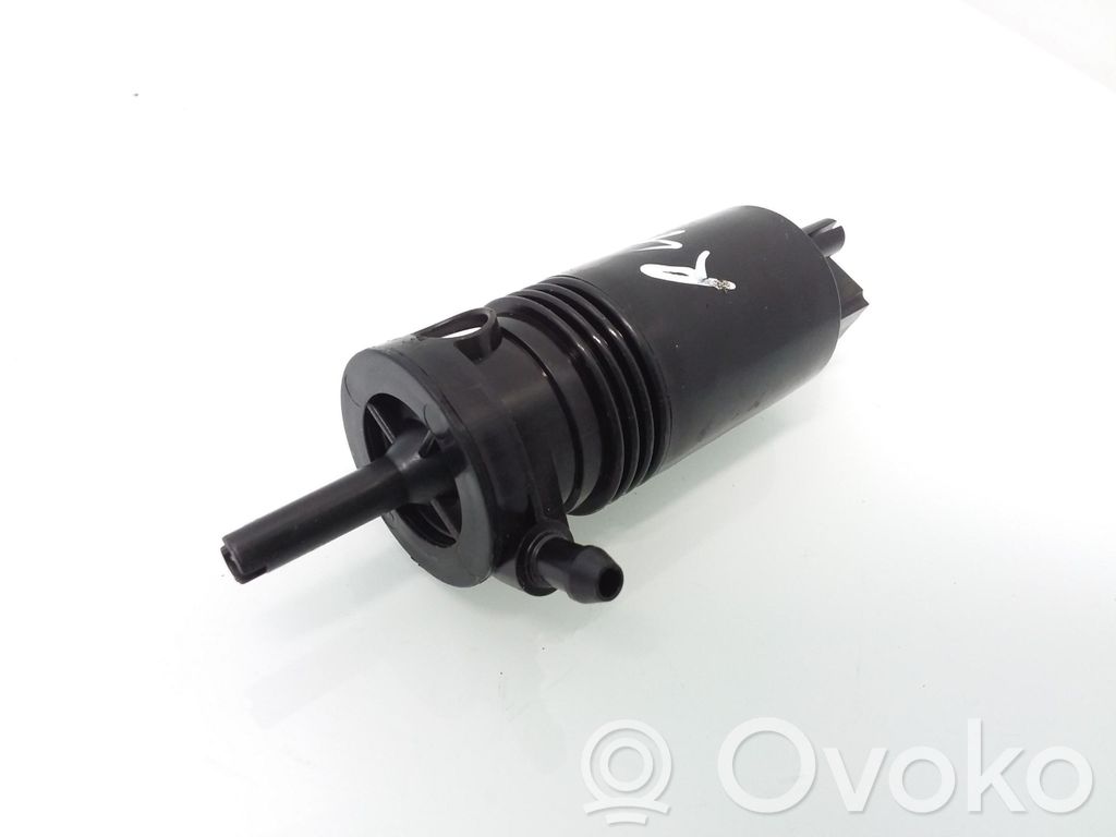 Tesla Model 3 Windscreen/windshield washer pump 