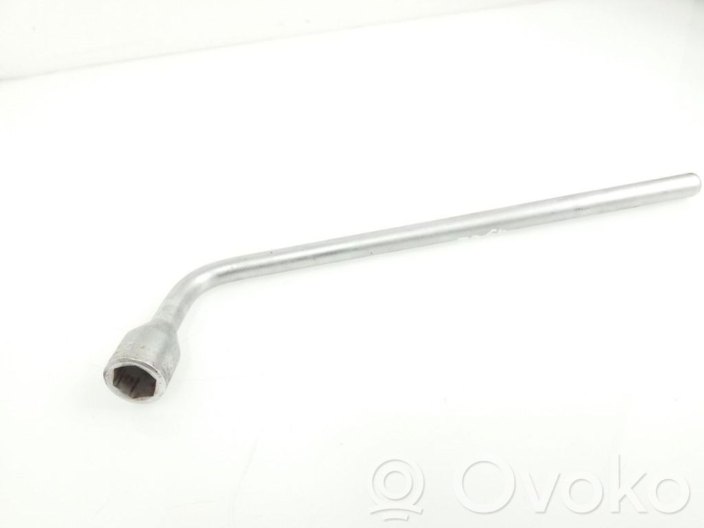 Mercedes-Benz C W203 Wheel nut wrench 