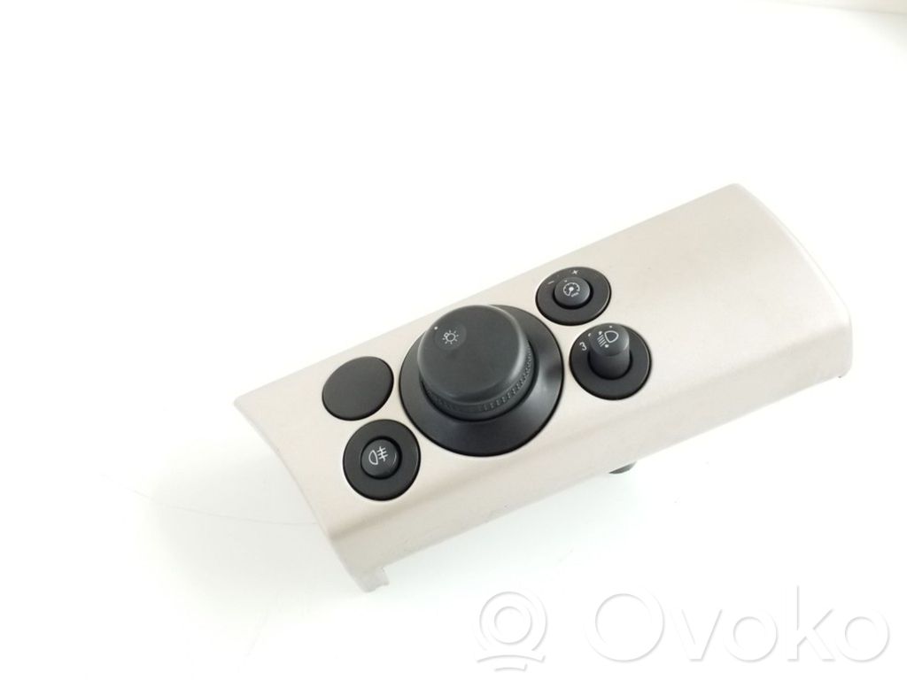 Opel Astra H Light switch 