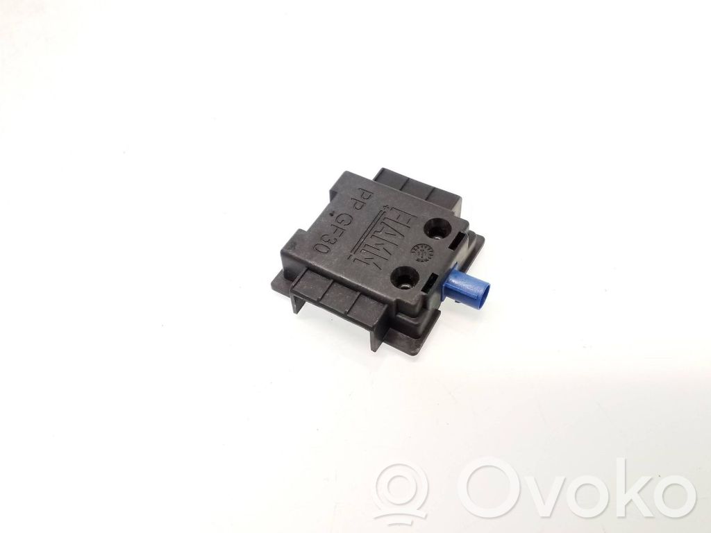Peugeot 508 Antenos stiprintuvas 