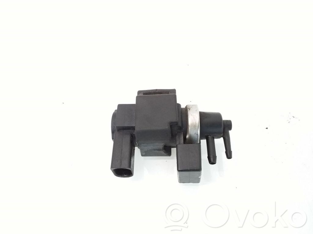 Audi A4 S4 B7 8E 8H Solenoidinis vožtuvas 