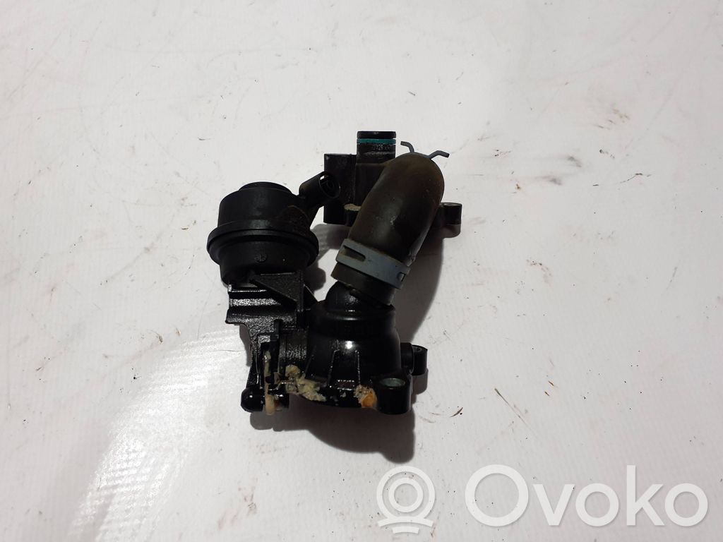 Porsche Cayenne (92A) Engine coolant pipe/hose 