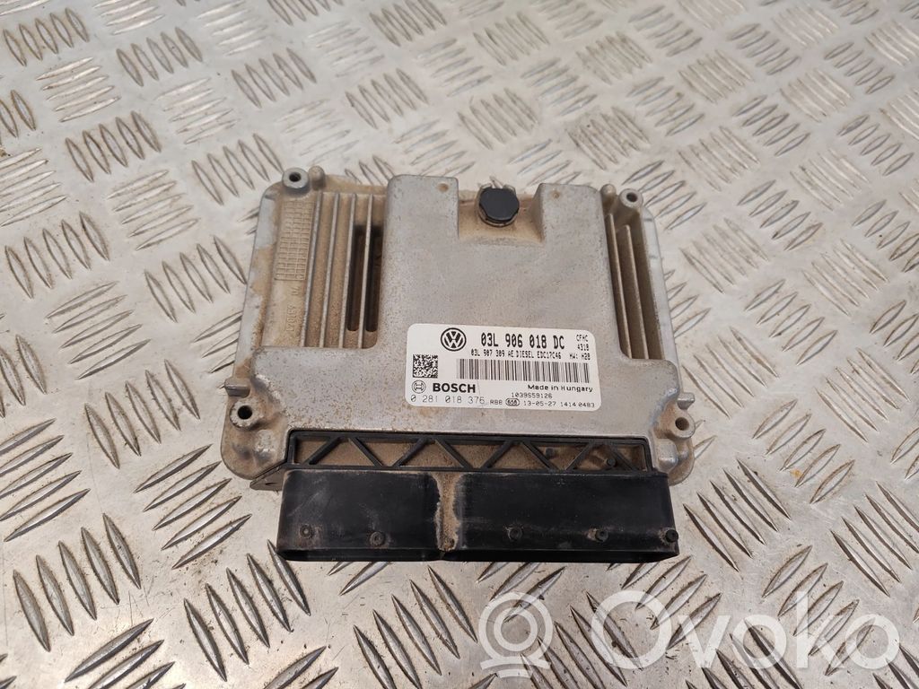 Volkswagen Caddy Engine control unit/module 
