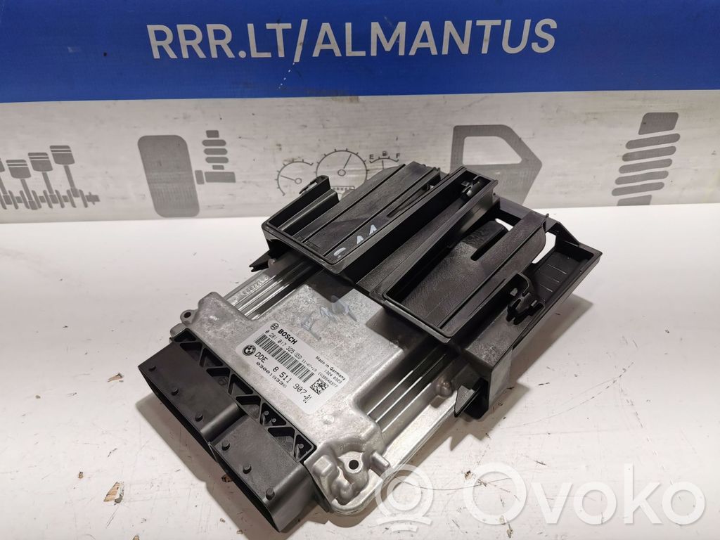 BMW 5 F10 F11 Engine control unit/module 
