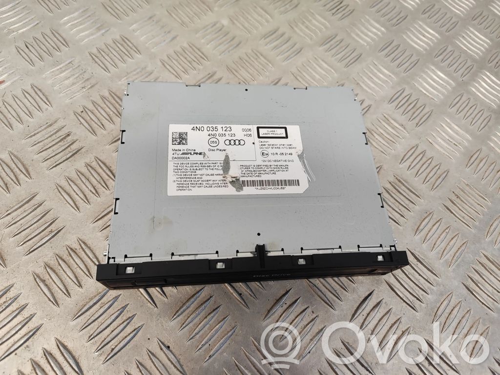 Audi A8 S8 D5 CD/DVD changer 