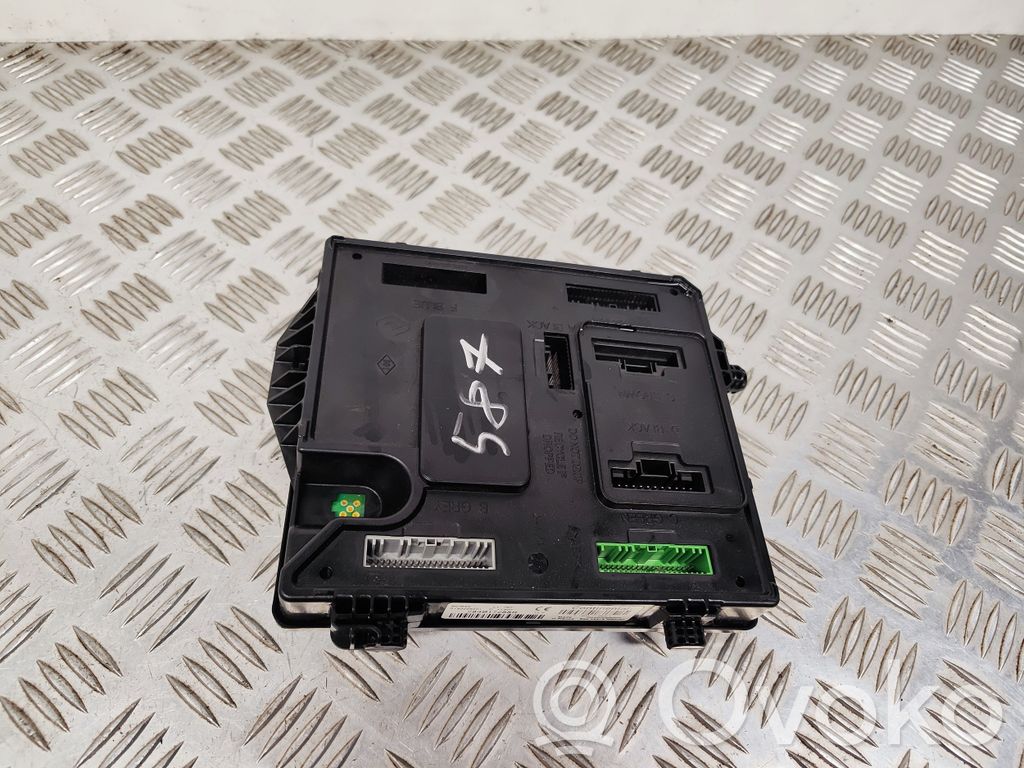 Renault Megane III Comfort/convenience module 