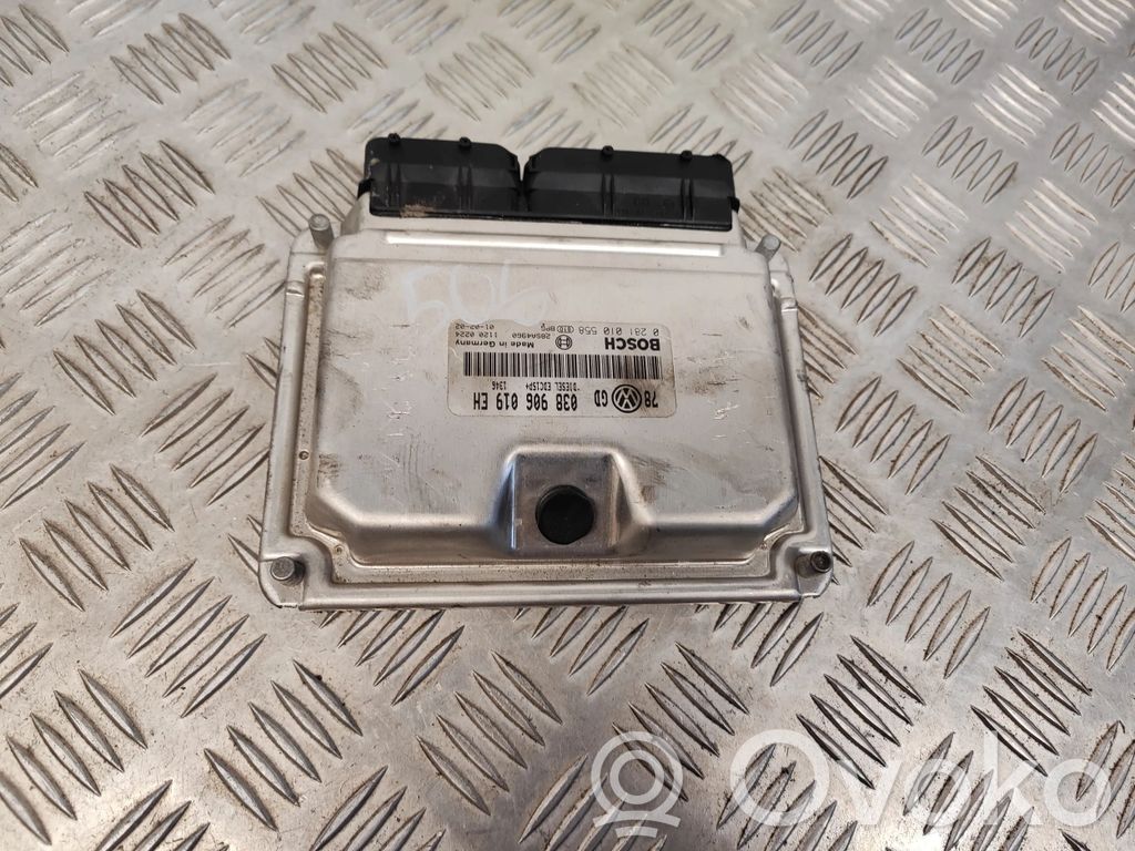 Volkswagen PASSAT B5.5 Engine control unit/module 