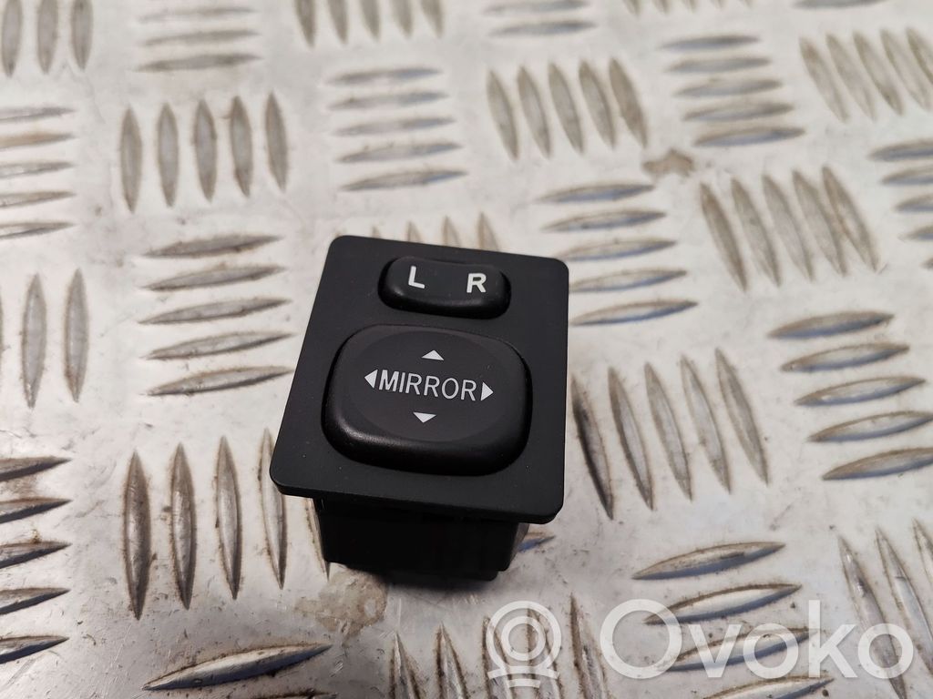 Toyota Auris E180 Wing mirror switch 