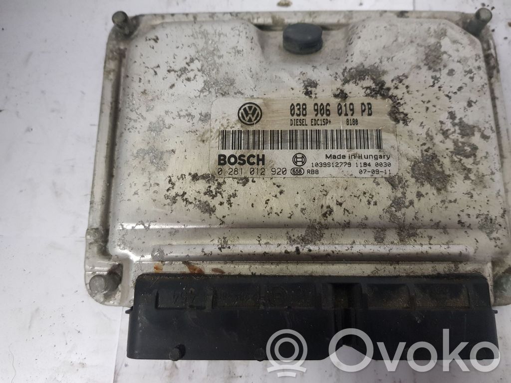Skoda Octavia Mk2 (1Z) Engine control unit/module 