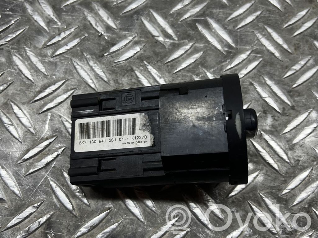 Seat Alhambra (Mk1) Light switch 