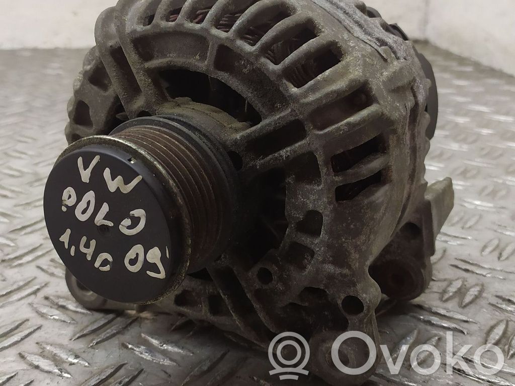 Volkswagen Polo IV 9N3 Generatorius 
