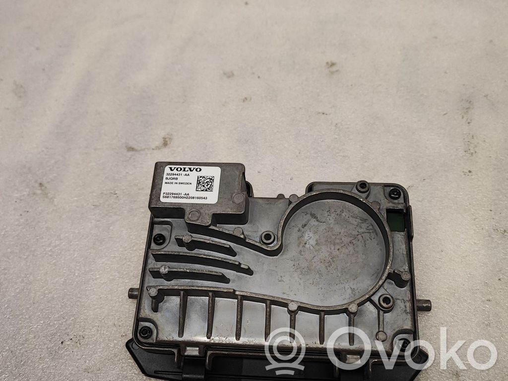 Volvo S90, V90 Windshield/windscreen camera 