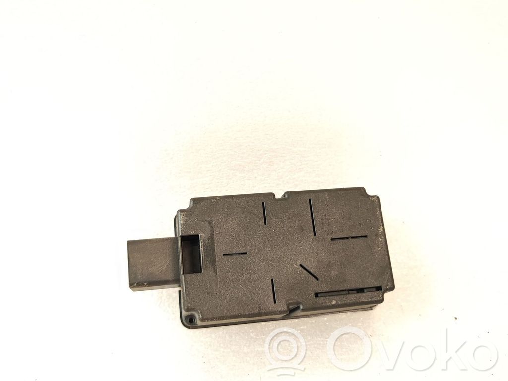 Volvo S60 Central locking relay 