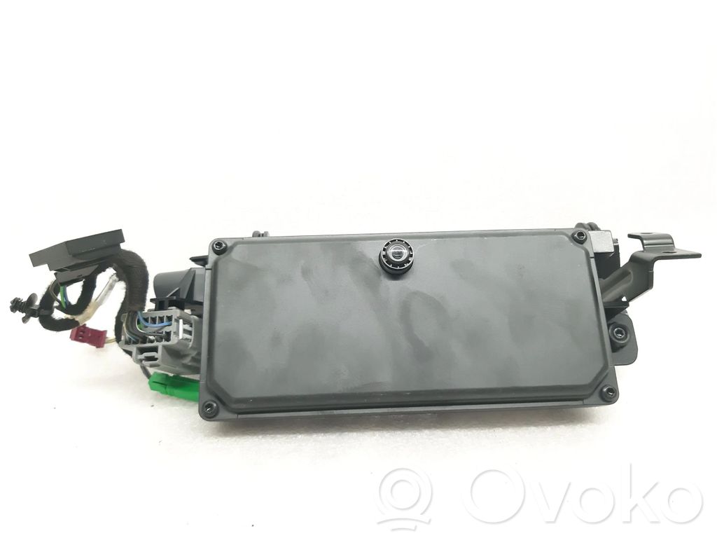 Windshield/windscreen camera   32243276