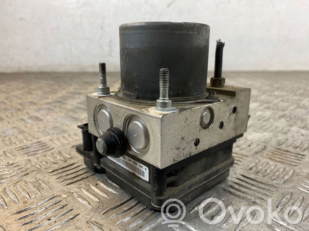 Opel Corsa D Bomba de ABS 