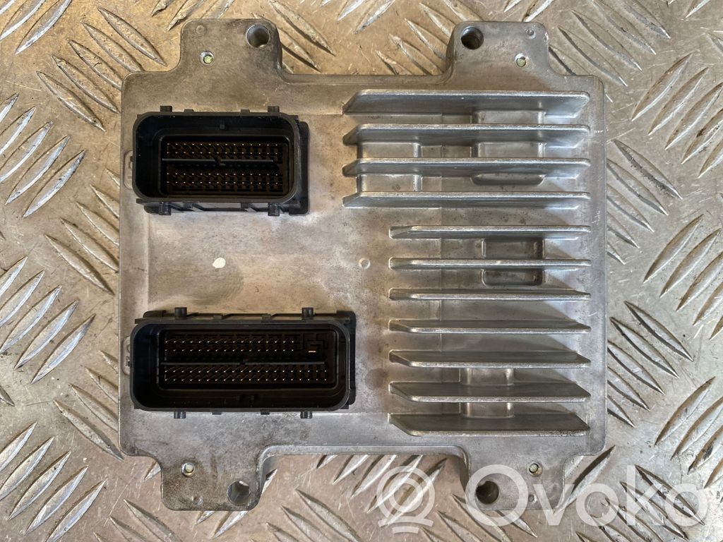 Opel Meriva B Engine control unit/module 
