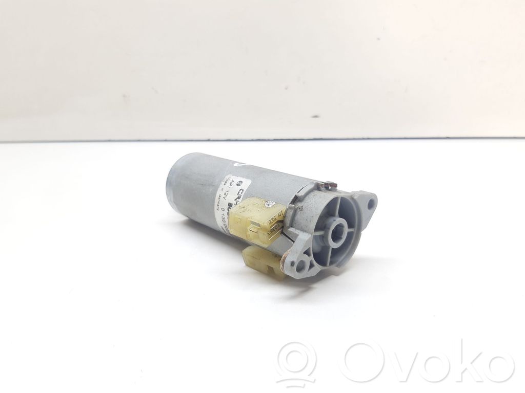 BMW 7 E65 E66 Istuimen säätömoottori 
