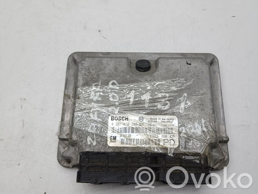 Opel Zafira A Engine control unit/module 