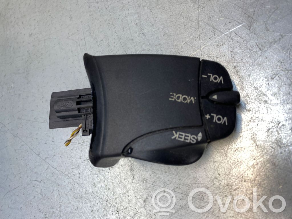 Ford Focus Multifunctional control switch/knob 