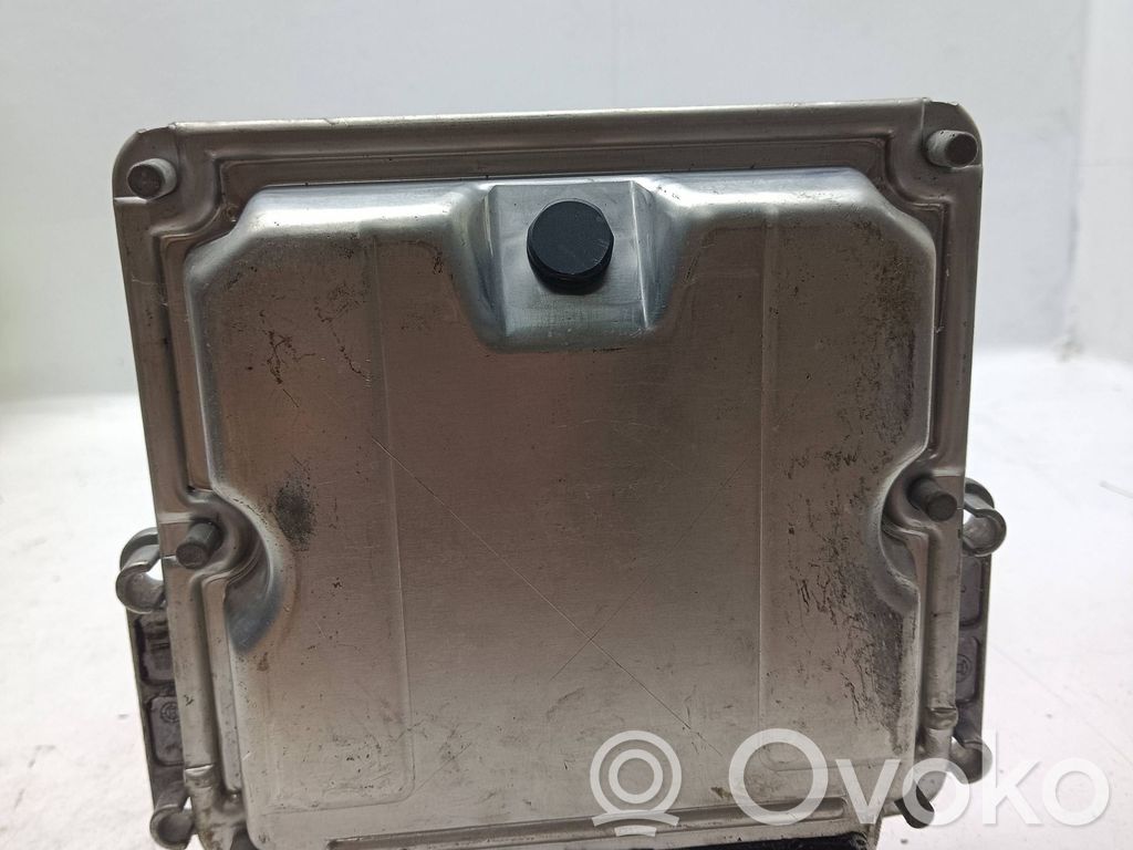 Nissan Almera N16 Engine control unit/module 