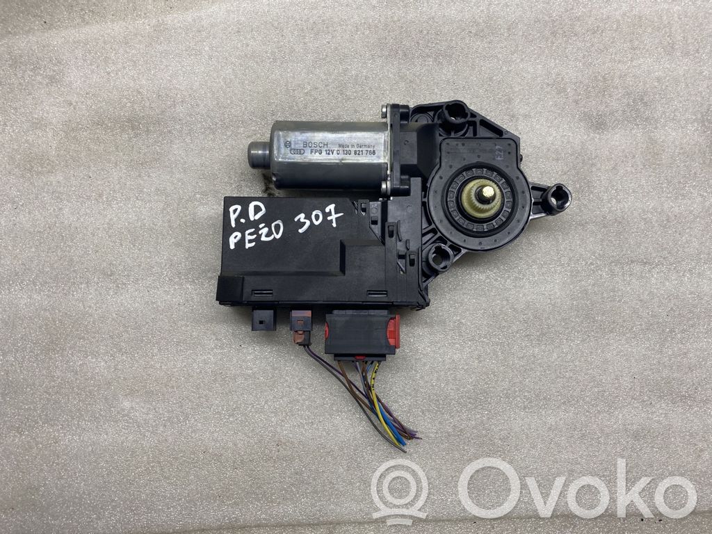 Peugeot 307 Front door window regulator motor 