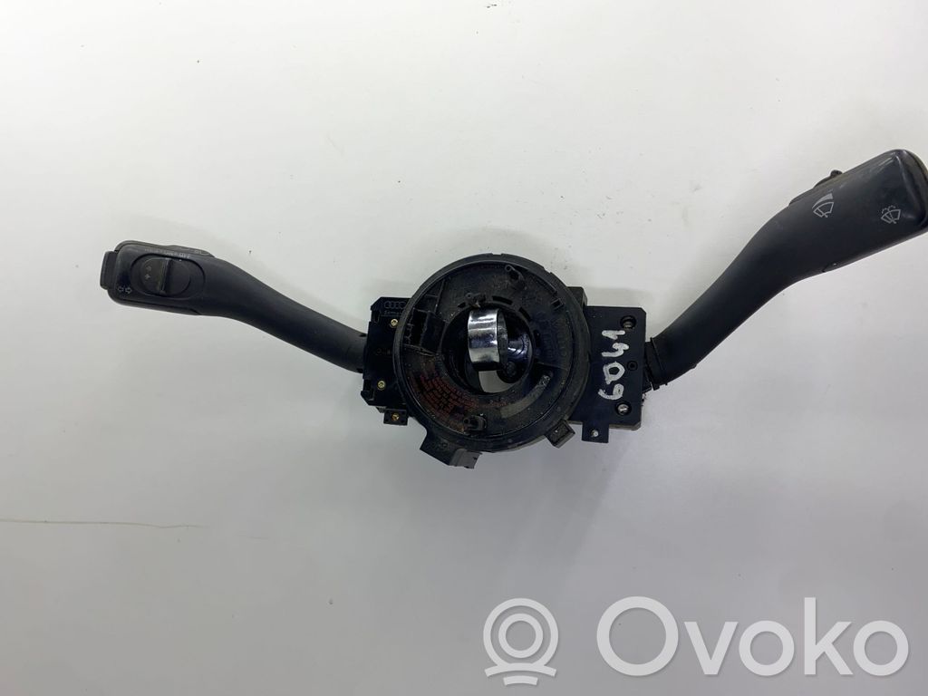 Volkswagen PASSAT B5 Wiper turn signal indicator stalk/switch 