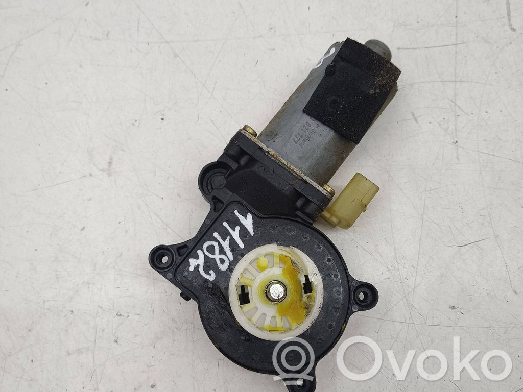 Volvo V70 Takaoven ikkunan nostomoottori 