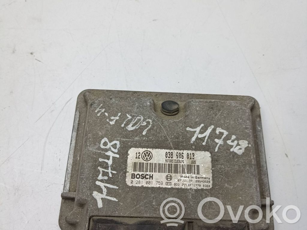 Volkswagen Golf IV Engine control unit/module 