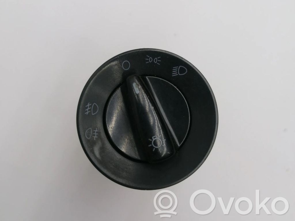 Volkswagen PASSAT B5 Light switch 