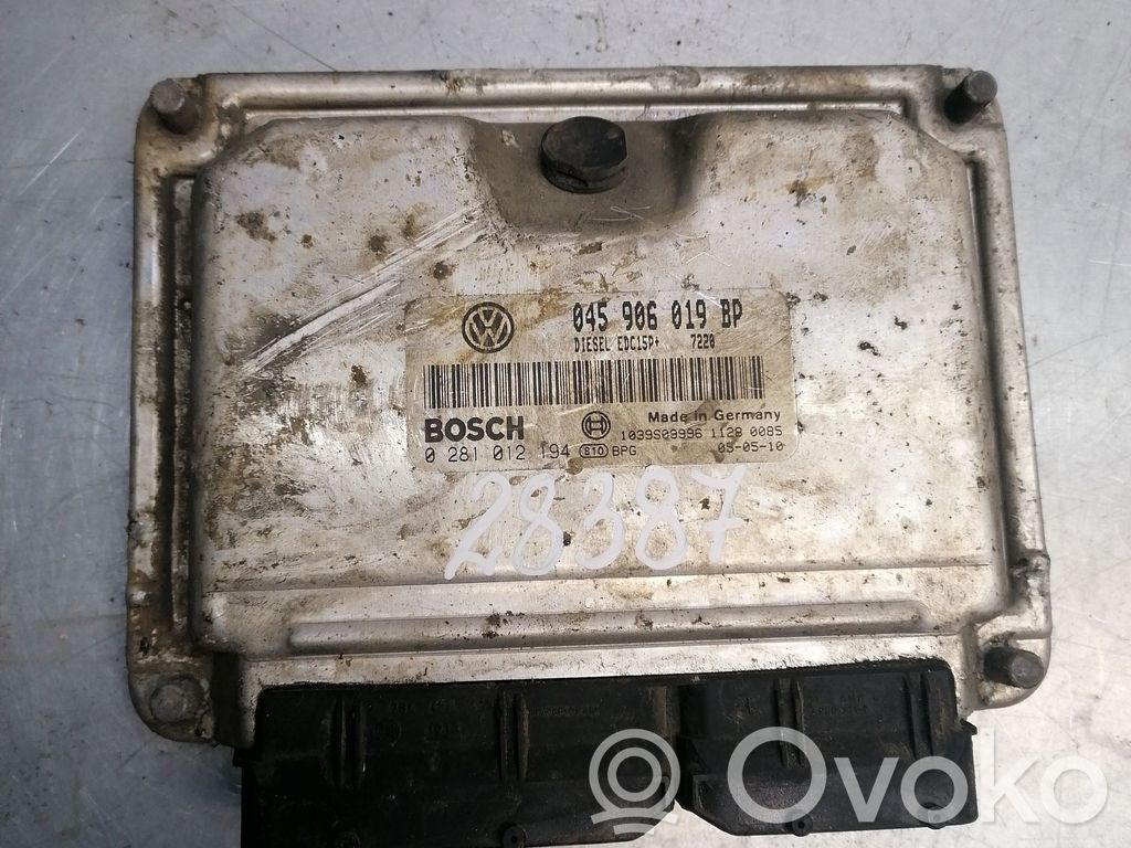 Volkswagen Polo IV 9N3 Engine control unit/module 