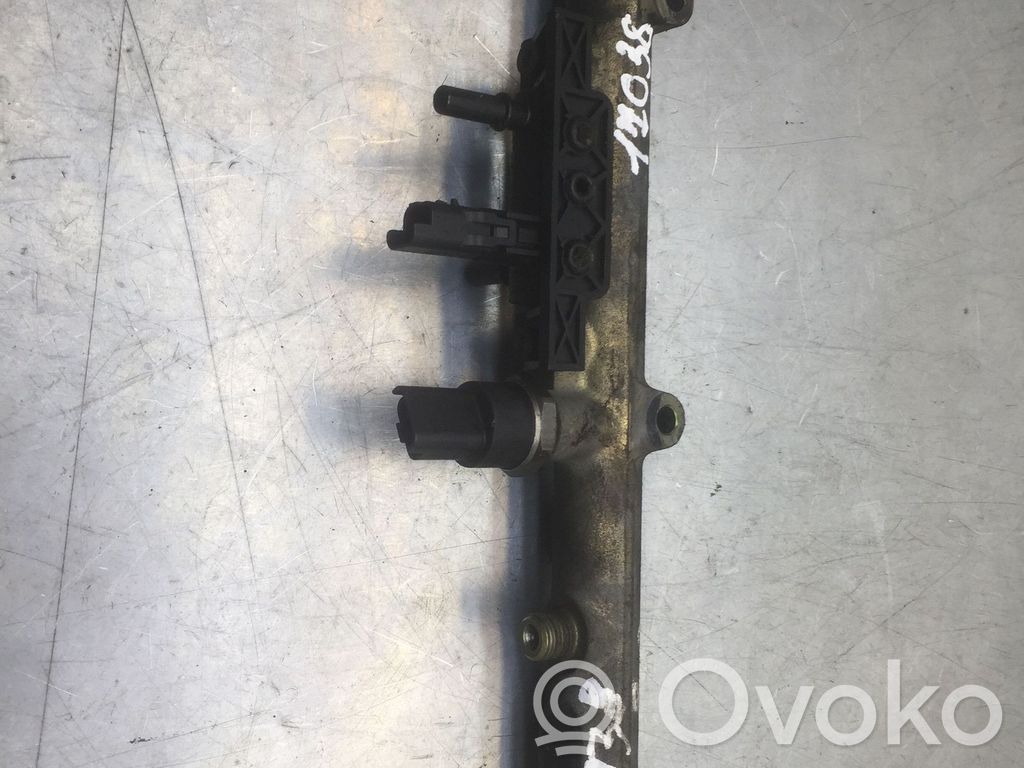 Citroen C8 Fuel main line pipe 