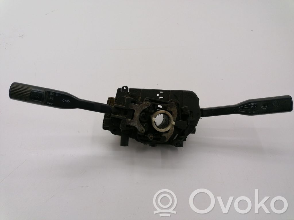 Mazda 323 F Commodo, commande essuie-glace/phare 