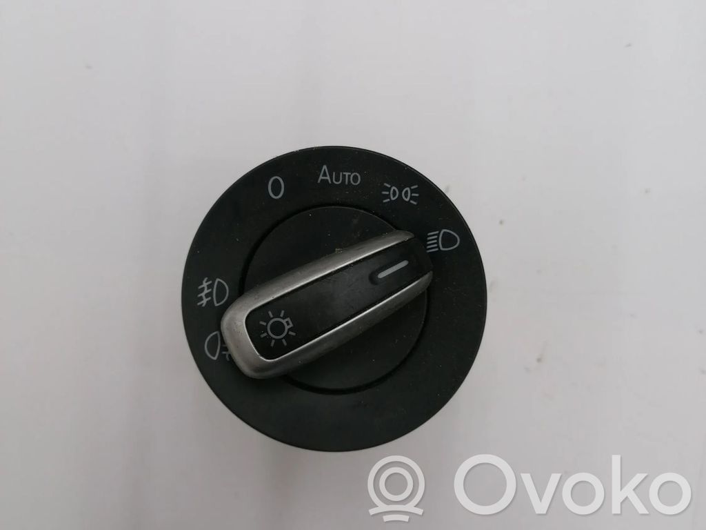 Volkswagen PASSAT B7 Light switch 