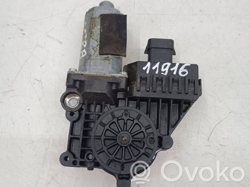 Opel Astra H Etuoven ikkunan nostomoottori 