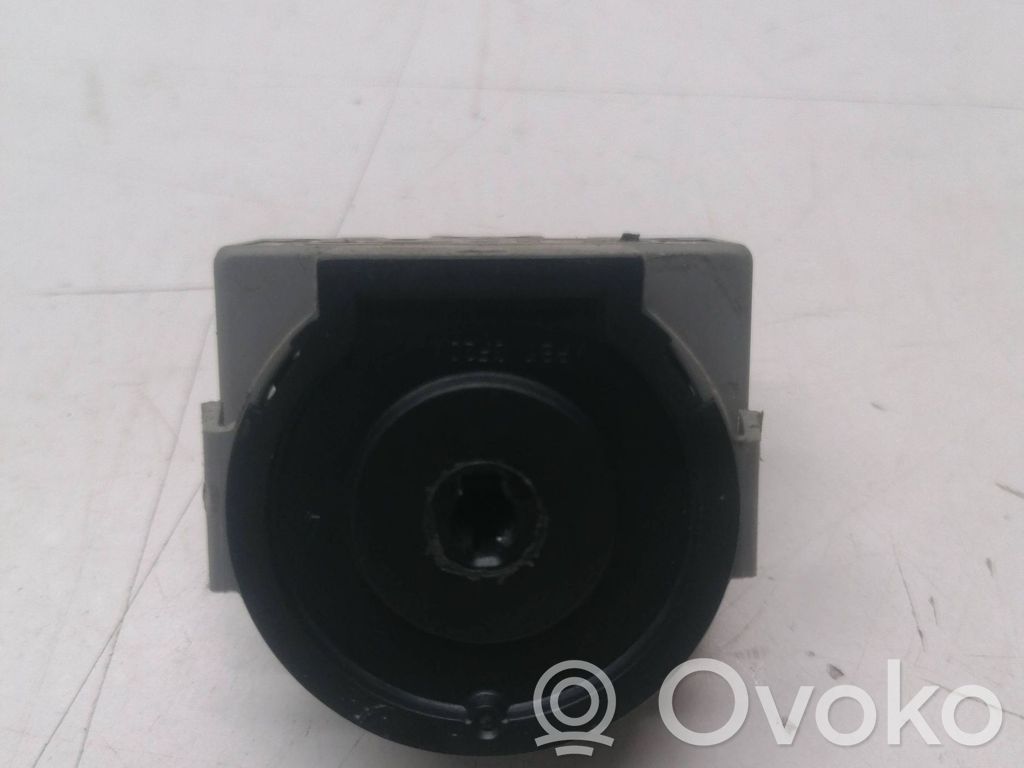Ford Mondeo Mk III Ignition lock contact 