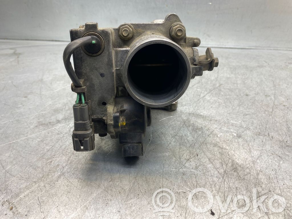 Toyota Corolla Verso E121 Droseļvārsts 