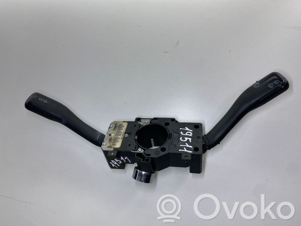 Volkswagen Golf IV Wiper turn signal indicator stalk/switch 