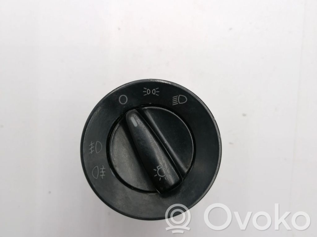 Seat Alhambra (Mk1) Light switch 