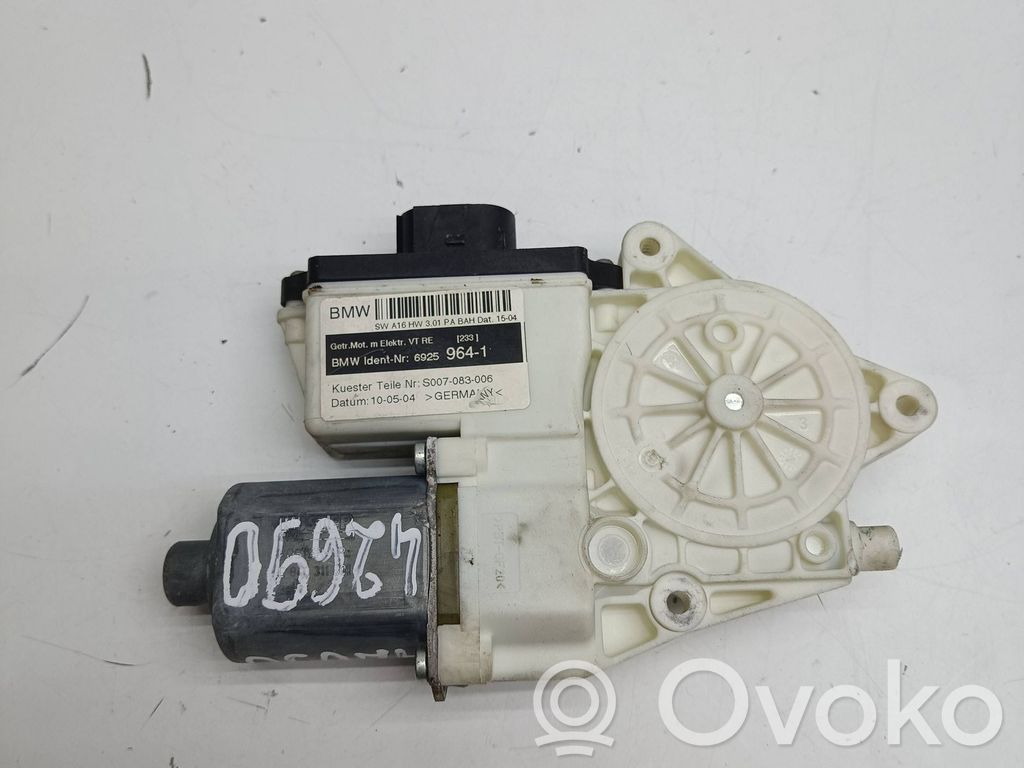 BMW X3 E83 Front door window regulator motor 