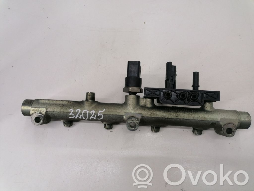 Citroen C5 Fuel main line pipe 